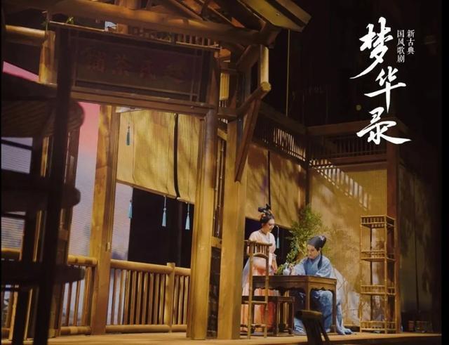 不只是一味轻薄而在风雨剥蚀中隐藏着人性密码